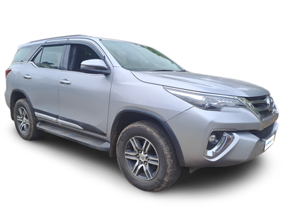 Toyota Fortuner-img